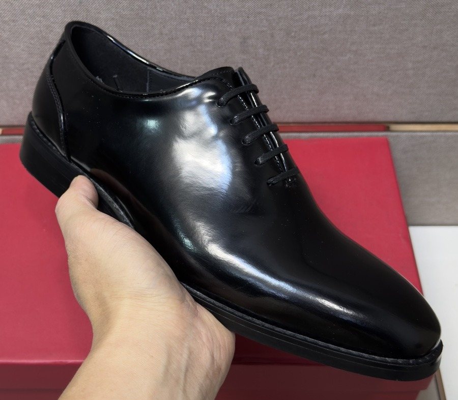 Ferragamo Men's Lace-Up Oxford Shoes