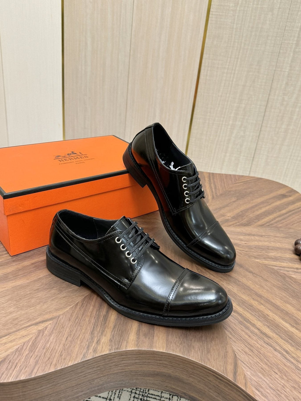 Hermès Polished Leather Lace-Up Dress Shoes